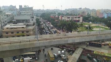 em construção metro ferroviário em dhaka bangladesh foto