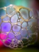 macro bolhas de sabão coloridas gradiente abstrato azul rosa foto
