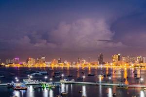 praia de pattaya do ponto de vista em pattaya chonburi tailândia foto