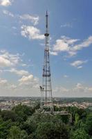 torre de televisão - lviv, ucrânia foto