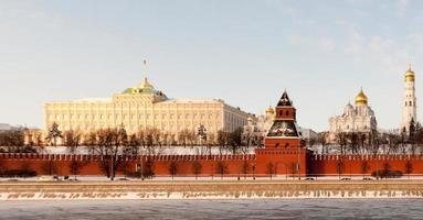 muro do kremlin - moscou, rússia foto