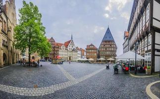 praça central da cidade alemã hildesheim foto