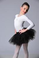 linda dançarina de balé. foto