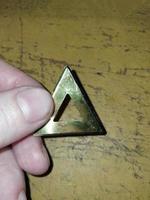 símbolo illuminati na mão de um homem foto