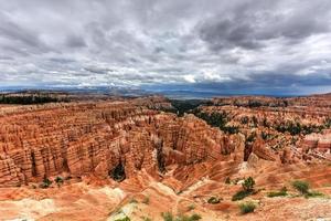 Parque Nacional Bryce Canyon em Utah, Estados Unidos. foto