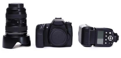 corpo da câmera dslr, lente e flash foto