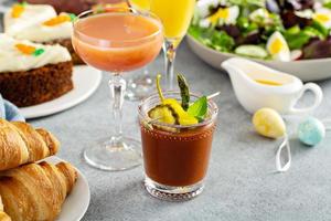 coquetéis refrescantes para brunch de páscoa foto