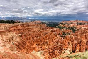 Parque Nacional Bryce Canyon em Utah, Estados Unidos. foto