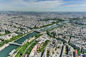 vista panorâmica aérea de paris, frança no verão. foto