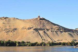 túmulos dos nobres - aswan, egito foto