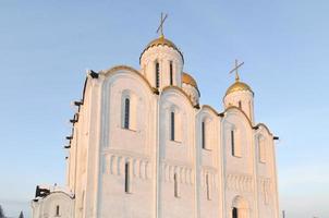 catedral da suposição em vladimir, rússia no inverno. foto