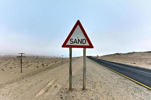 sinal de areia - namíbia foto