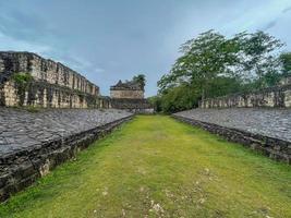 sítio arqueológico maia de ek balam. ruínas maya, península de yucatan, méxico foto
