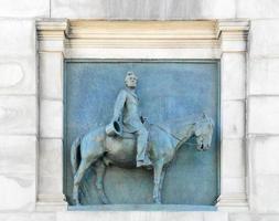 abraham lincoln alívio sob o arco triunfal no grand army plaza em brooklyn, cidade de nova york foto