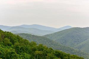 Shenandoah Valley e Blue Ridge Mountains do Shenandoah National Park, Virgínia foto