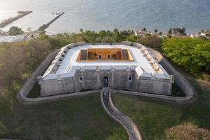 vista aérea do forte de san miguel, em campeche, méxico, na península de yucatan. foto