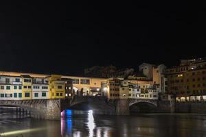 ponte vecchio - florença, itália foto