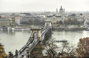 Ponte das Correntes de Szechenyi - Budapeste, Hungria foto