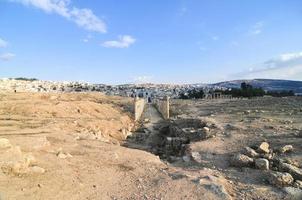 colunas romanas - jerash, jordânia foto