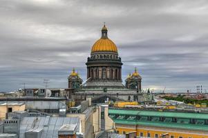 catedral de são isaac em são petersburgo, rússia. é a maior igreja cristã ortodoxa do mundo foto