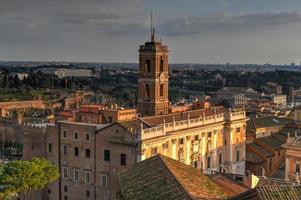 vista aérea do tabularium, no fórum romano, onde se guardavam os registos da antiguidade romana. foto