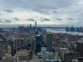 vista aérea do horizonte da cidade de nova york. foto