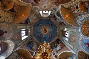 suzdal, rússia - 5 de julho de 2018 - igreja da dormição dos theotokos em suzdal, rússia foto