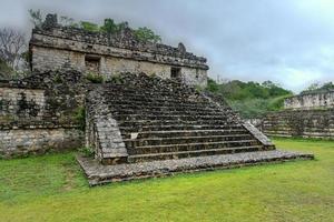 sítio arqueológico maia de ek balam. ruínas maya, península de yucatan, méxico foto