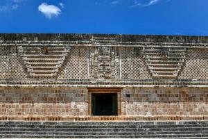 quadrilátero das freiras em yucatan em uxmal, méxico. foto