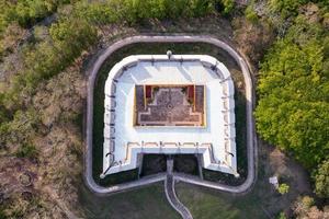 vista aérea do forte de san miguel, em campeche, méxico, na península de yucatan. foto