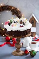 bolo de natal decorado com cena de inverno foto