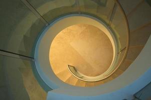 majestosa escada em espiral resumo foto