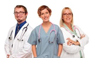 grupo de médicos ou enfermeiros em um fundo branco foto
