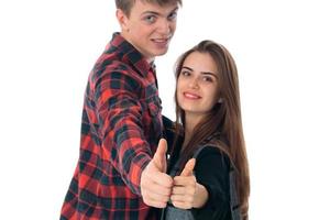 elegante casal apaixonado em estúdio foto