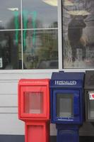 Washington, EUA, 08 de abril de 2022, máquinas de venda automática de jornais vazias na América. foto