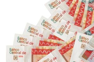 3 notas de conversíveis de pesos cubanos estão em ordem diferente, isoladas em branco. banco local ou conceito de fazer dinheiro foto