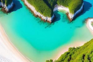 bela praia tropical com oceano azul. conceito de férias de verão de fundo de praia de paraíso tropical de areia branca. foto