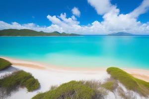 bela praia tropical com oceano azul. conceito de férias de verão de fundo de praia de paraíso tropical de areia branca. foto