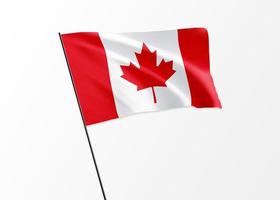 bandeira do canadá voando alto no fundo isolado dia da independência do canadá foto