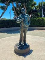 san diego, ca - 2 de julho de 2020 - estátua de bronze do ator e comediante bob hope em um memorial intitulado uma saudação nacional a bob hope e aos militares, dos artistas eugene daub e steven whyte. foto