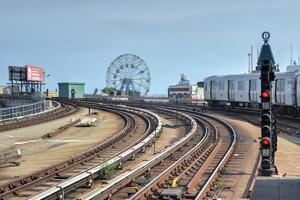 coney island, metrô, brooklyn, nova york foto