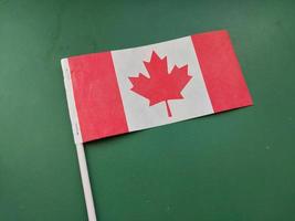 bandeira do país canadá na temporada de inverno foto