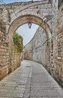 beco antigo no bairro judeu, jerusalém. Israel. foto no estilo antigo de imagem colorida