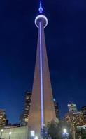 toronto cn tower à noite, toronto, canadá, 2022 foto