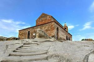 Uplistsikhe, região de Shida Kartli, Geórgia. igreja uplistsuli ou igreja do príncipe. antiga cidade escavada na rocha no leste da geórgia. patrimônio mundial da unesco. foto