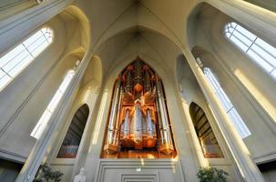 catedral hallgrimskirkja em reykjavik, islândia, 2022 foto