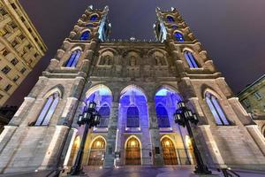 basílica de notre dame - montreal, canadá foto