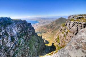 montanha da mesa na cidade do cabo foto