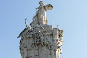 monumento aos espanhóis - buenos aires, argentina foto