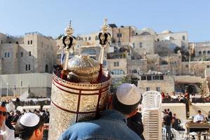 bar mitzvah na parede ocidental, jerusalém foto